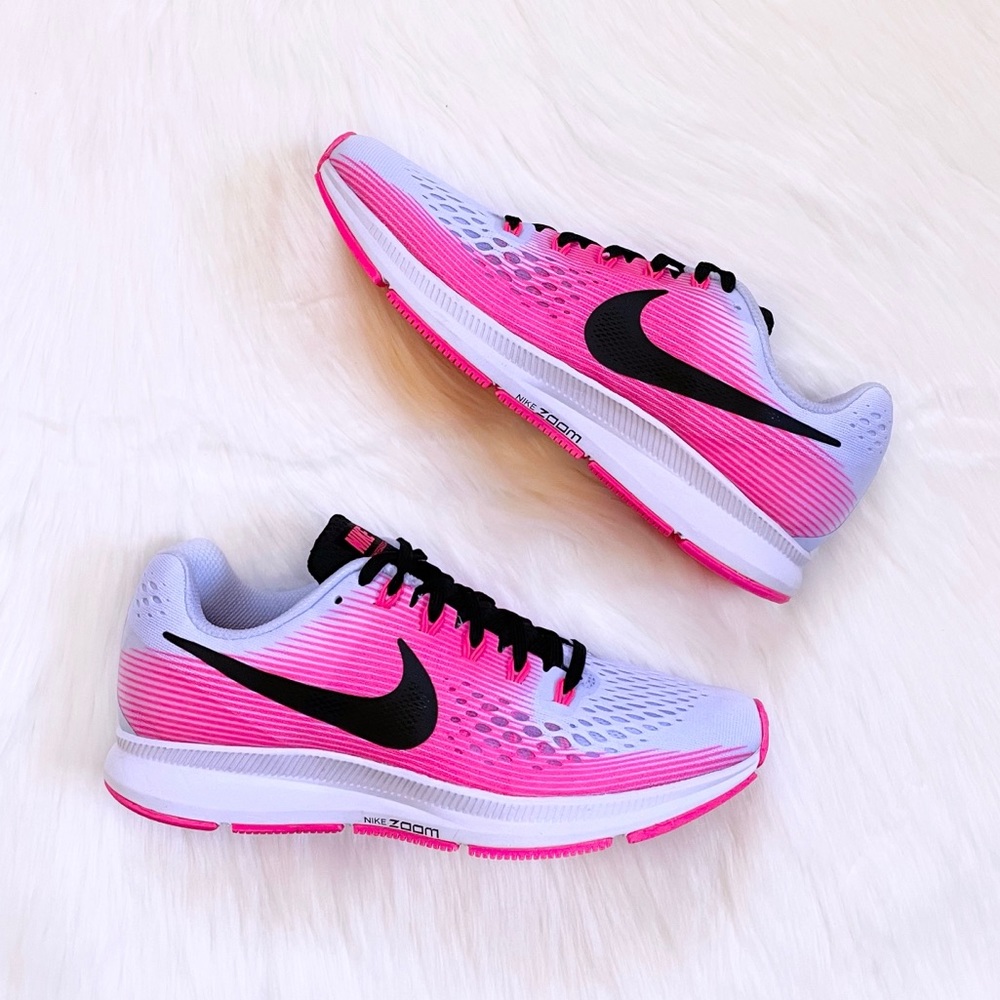 Nike Women’s Air Zoom Pegasus 34 - Picture 2 of 8